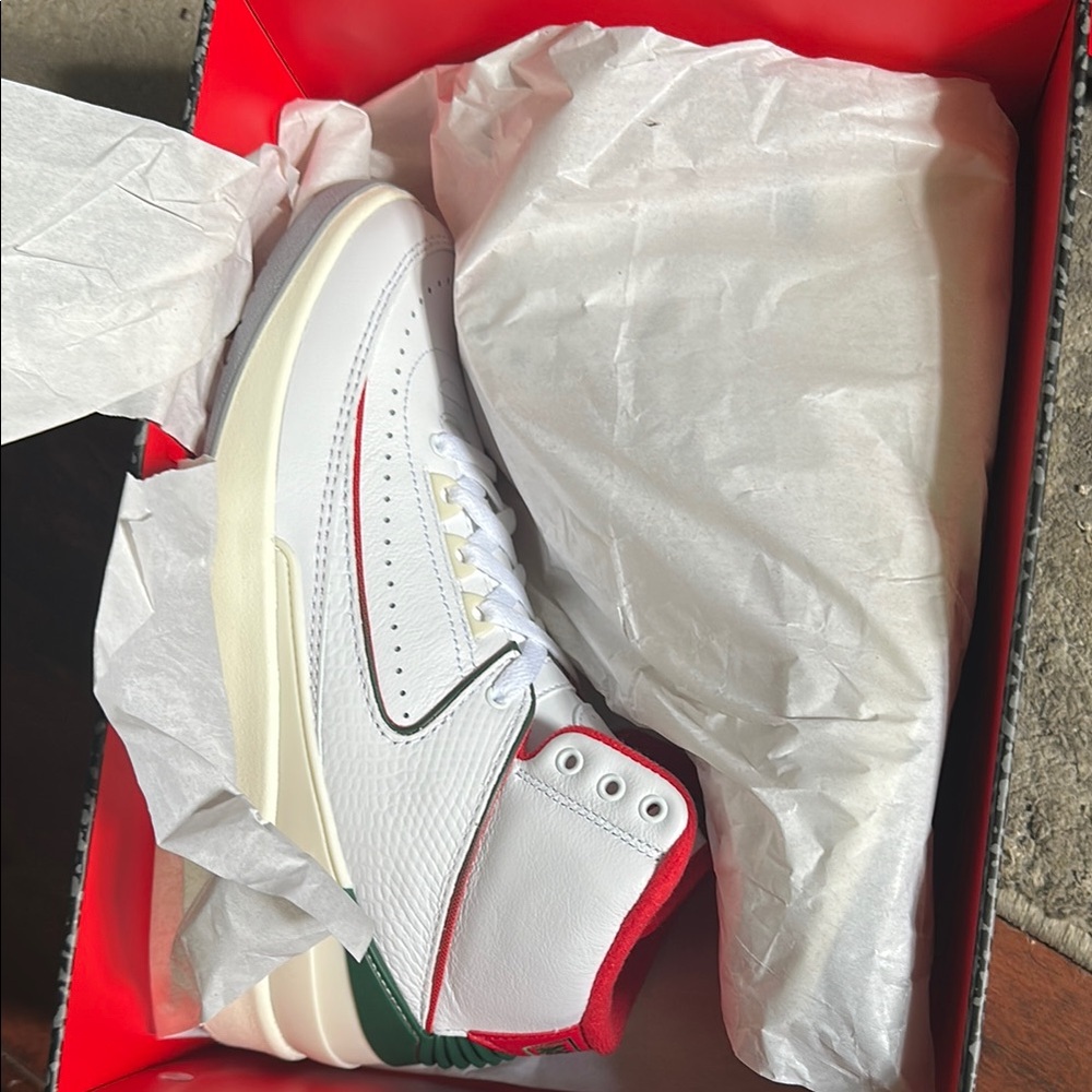 Nike White and Red Sneakers with Green Accents